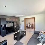 Classic 1 With Pool By Homing